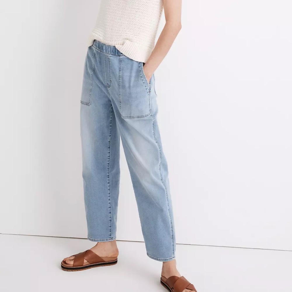 Madewell Pull-On Relaxed Jeans in Bellview Wash